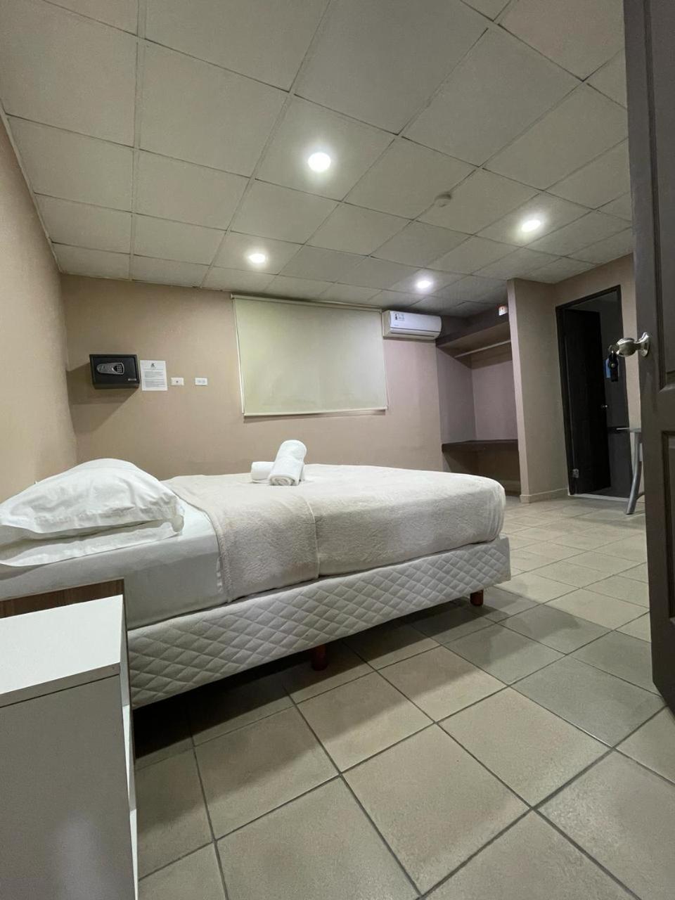 Hostal El Prado Ciudad de Panamá Exterior foto
